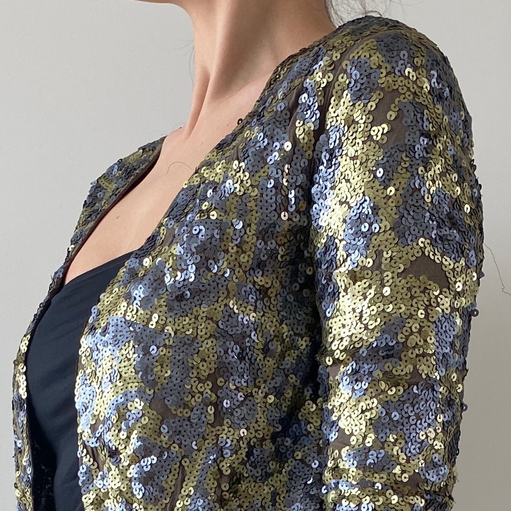 Blazer - Picture 4 of 5